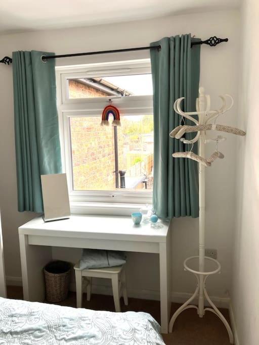 Our Beautifully Renovated Home Chichester Exteriér fotografie