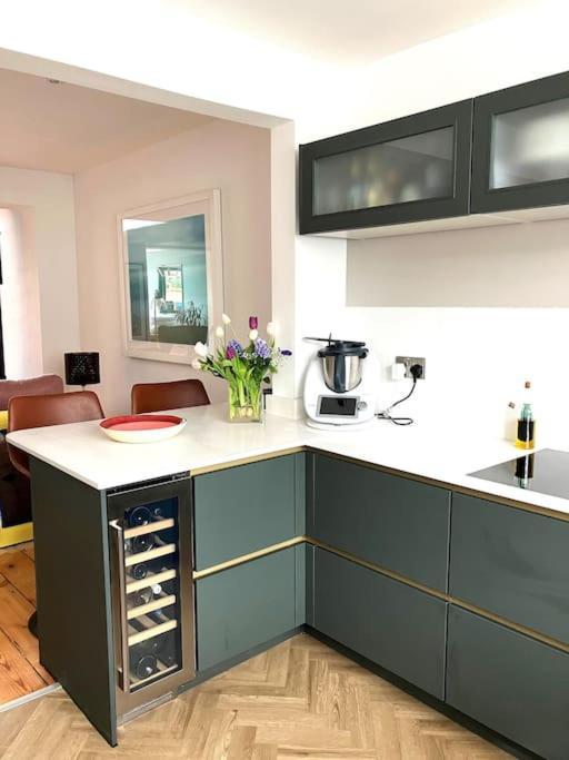 Our Beautifully Renovated Home Chichester Exteriér fotografie