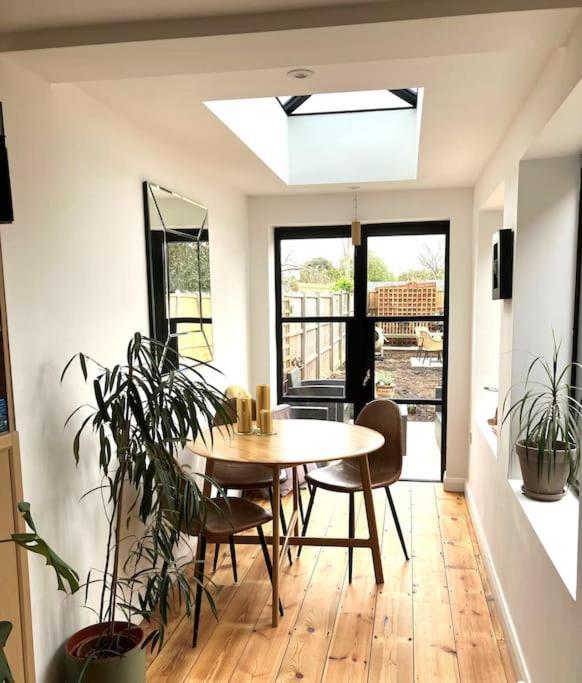 Our Beautifully Renovated Home Chichester Exteriér fotografie